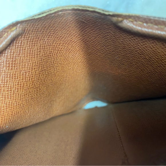 Louis Vuitton Vintage Wallet - Picture 8 of 10